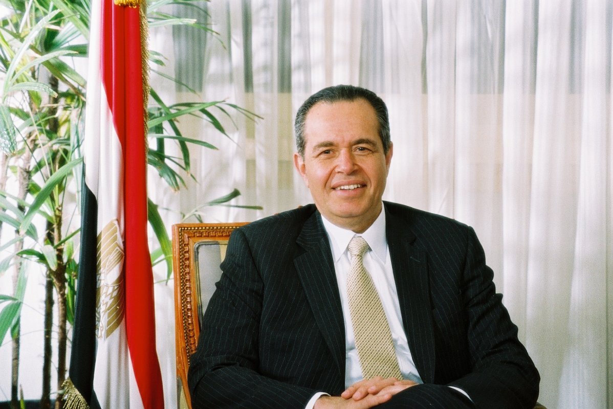 وزير مصري سابق يتبرع بمبلغ 6.2 مليون دولار لحزب المحافظين في بريطانيا 1 الوزير المصري السابق محمد لطفي منصور