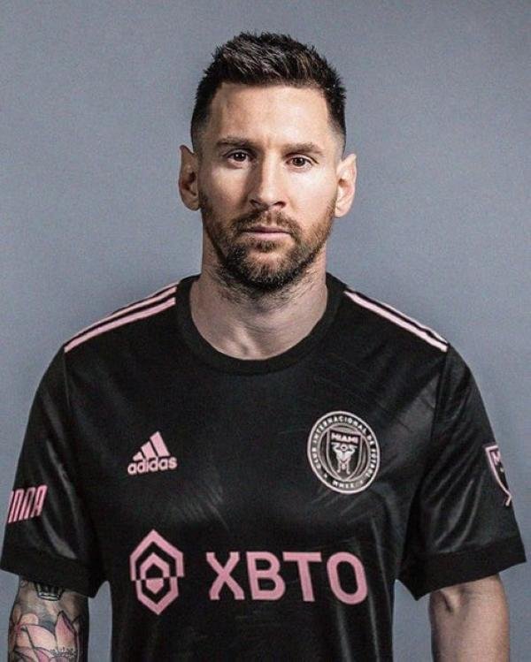 شركة أديداس الطلب على قميص اللاعب ميسي مع إنتر ميامي غير مسبوق 2 شركة أديداس الطلب على قميص اللاعب ميسي مع إنتر ميامي غير مسبوق