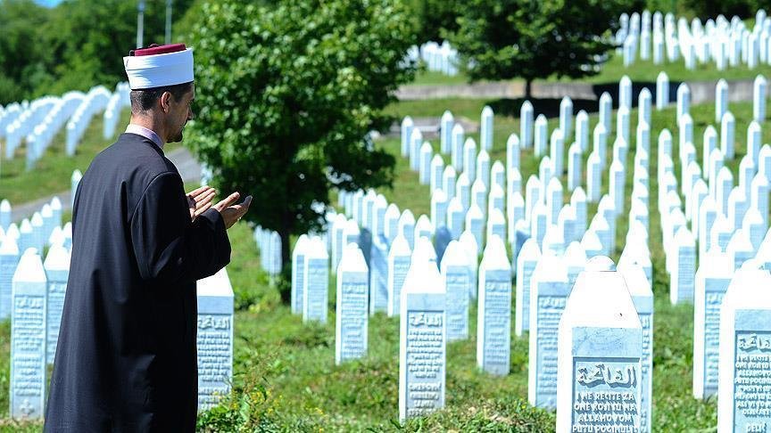 أردوغان .. لن نسمح بتكرار مأساة مجزرة سربرنيتسا بالبوسنة والهرسك 2 أردوغان .. لن نسمح بتكرار مأساة مجزرة سربرنيتسا بالبوسنة والهرسك