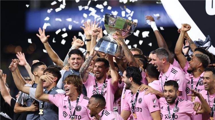 ميسي يقود إنتر ميامي للفوز بلقب كأس الدوري على حساب ناشفيل بركلات الترجيح 1 ميسي يقود إنتر ميامي للفوز بلقب كأس الدوري على حساب ناشفيل بركلات الترجيح