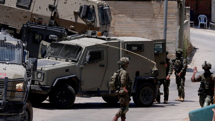 إصابة ثلاث فلسطينيات برصاص الجيش الإسرائيلي في الخليل واعتقال ثلاثة آخرين