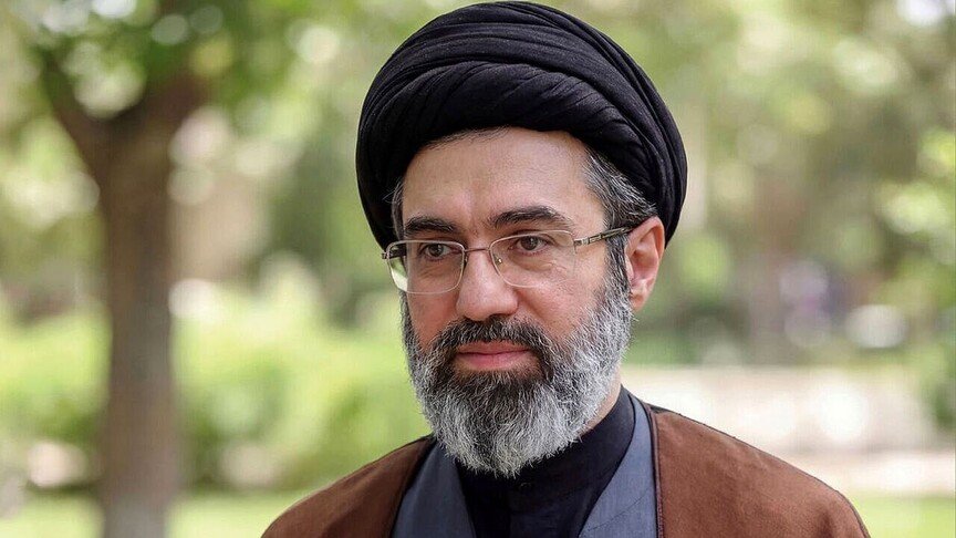 خامنئي يحذر من الإضرار بالانسجام الاجتماعي ويدعو لـ"اقتصاد المقاومة"